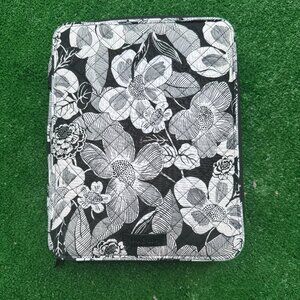 Vera Bradley Black and White- Portfolio/Organizer with zipper and top handle